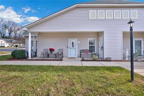 100 E Brick Walk Court, Mocksville, NC 27028