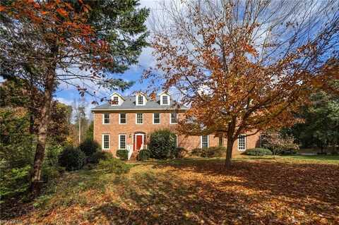 7600 Montmartre Road, Greensboro, NC 27409