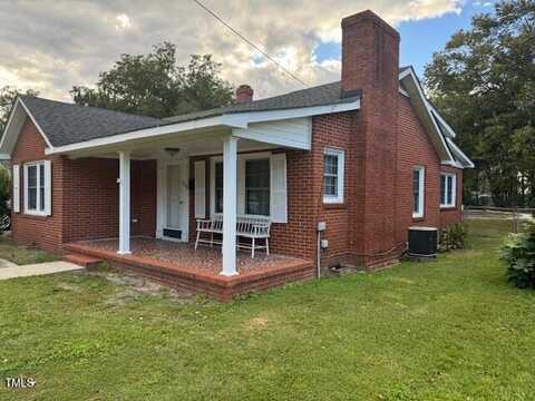 209 N Watauga Avenue, Dunn, NC 28334
