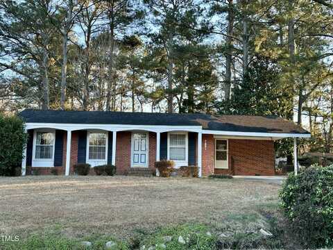 912 E Sanders Street, Four Oaks, NC 27524