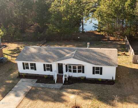 60 Woodbridge Drive, Spring Lake, NC 28390