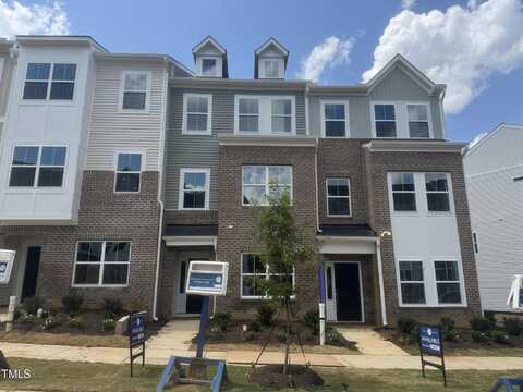 328 Chesapeak Commons Street, Garner, NC 27529