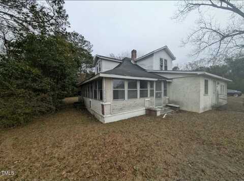 241 Oakdale Gin Road, Raeford, NC 28376