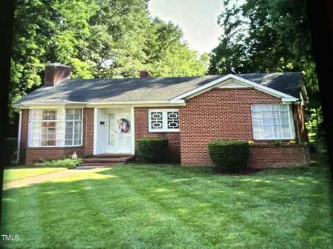 203 W Rockspring Street, Henderson, NC 27536