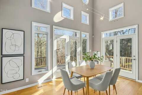 811 Oxbow Crossing Road, Chapel Hill, NC 27516