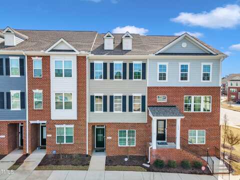 507 Gateway Townes Boulevard, Wake Forest, NC 27587