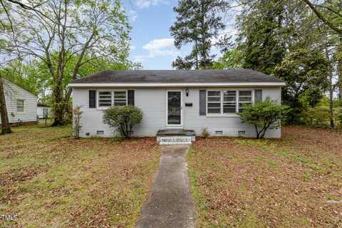 116 Hunters Circle, Fayetteville, NC 28304