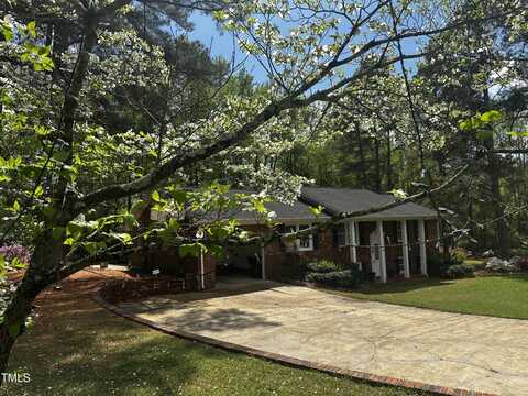 184 Pine Street E, Lillington, NC 27546