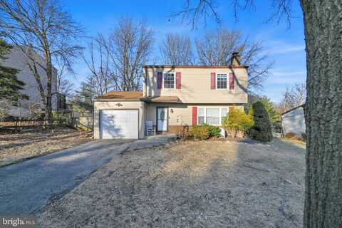 830 CARDINAL DRIVE, HARRISBURG, PA 17111