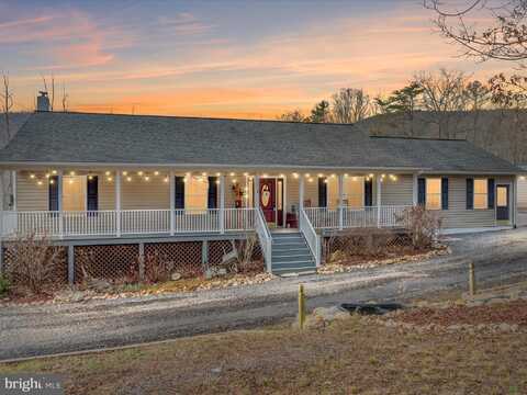 5200 WOODSTOCK TOWER ROAD, FORT VALLEY, VA 22652