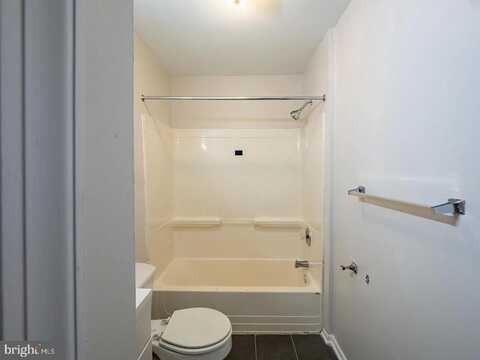 424 E NORTH AVENUE, BALTIMORE, MD 21202