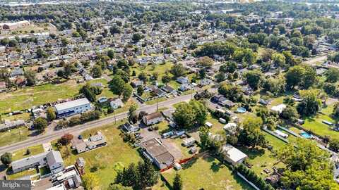 2321 EDGELY ROAD, LEVITTOWN, PA 19057