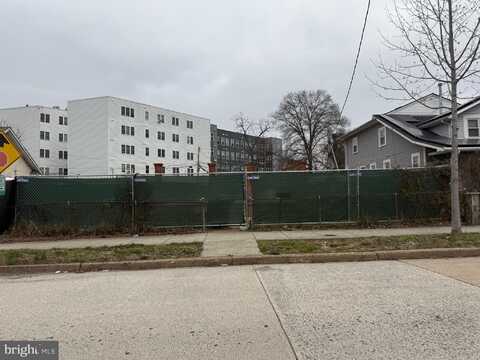 3010 DOUGLAS STREET NE, WASHINGTON, DC 20018