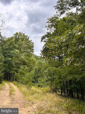 522 CLINTON DRIVE, BAKER, WV 26801