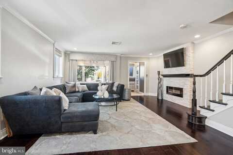 2022 W SHUNK STREET, PHILADELPHIA, PA 19145