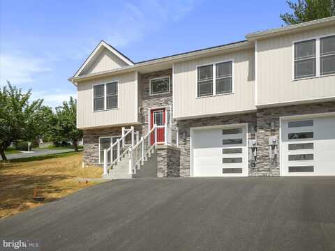 92 PRICE AVENUE S, WAYNESBORO, PA 17268