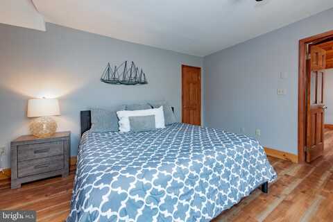 2463 MAYHEW INN ROAD, OAKLAND, MD 21550