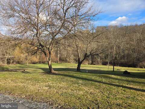 11040 and 11035 JACKELYNS, HUNTINGDON, PA 16652