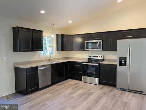 1219 ARRINGTON MOUNTAIN ROAD, HAYWOOD, VA 22722