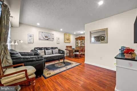 44 CHISWICK DRIVE, LINDENWOLD, NJ 08021