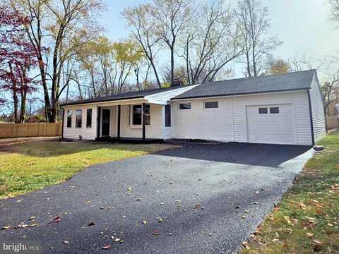 174 E HIGHLAND AVENUE, LANGHORNE, PA 19047