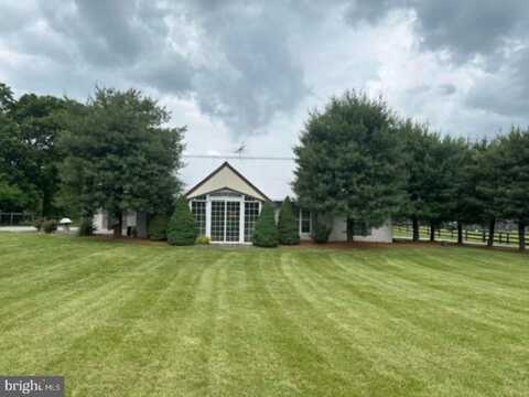 111 THORNTON ROAD, BOYCE, VA 22620