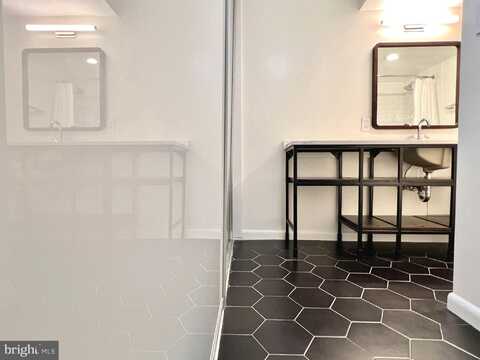 520 N STREET SW, WASHINGTON, DC 20024