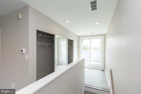 413 N 32ND STREET, PHILADELPHIA, PA 19104