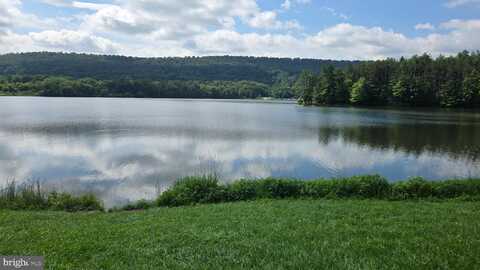 212 THICKHEAD ROAD ROAD, CENTRE HALL, PA 16828