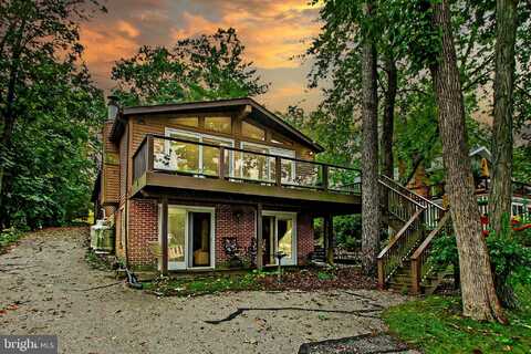 9 BRAGG DRIVE, EAST BERLIN, PA 17316