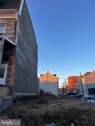323 PINE STREET, READING, PA 19602