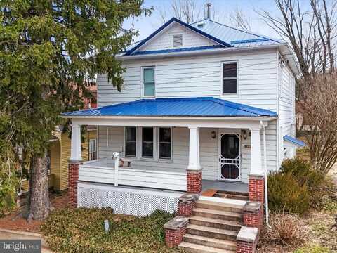 133 S E STREET, KEYSER, WV 26726