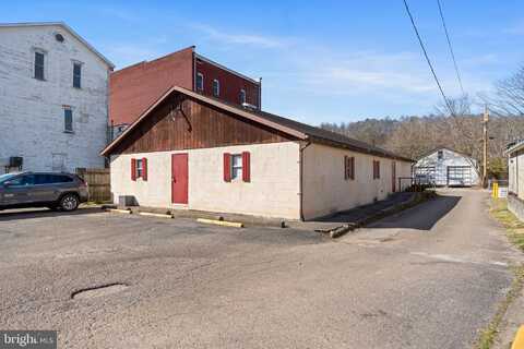 38 MCGREGOR STREET, CAIRO, WV 26337