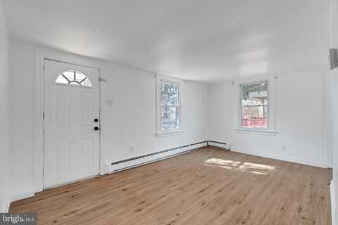 83 W 5TH STREET, POTTSTOWN, PA 19464