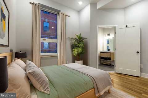 910 N 17TH STREET, PHILADELPHIA, PA 19130