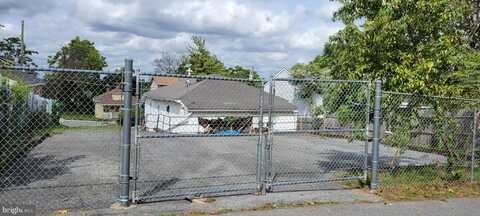 607 62ND AVENUE, FAIRMOUNT HEIGHTS, MD 20743