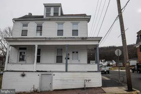 1038 W WALNUT STREET, ASHLAND, PA 17921