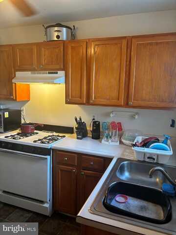 1023 N FULTON AVENUE, BALTIMORE, MD 21217