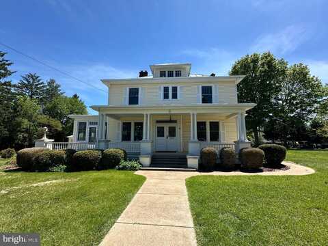 8 BARTLETT AVENUE, LURAY, VA 22835