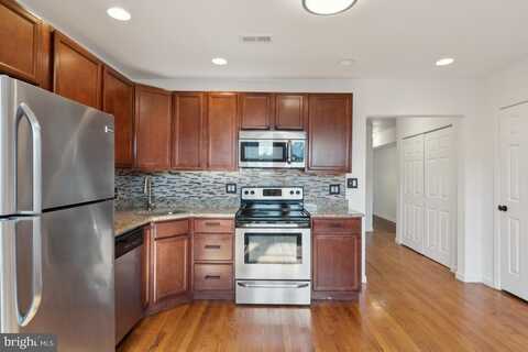 1354 QUEEN STREET NE, WASHINGTON, DC 20002
