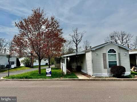 1035 PINE CIRCLE, TELFORD, PA 18969