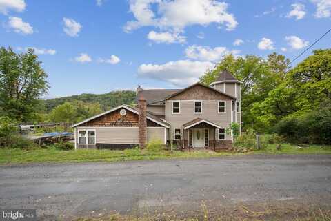 24 DOE GULLY LANE, GREAT CACAPON, WV 25422