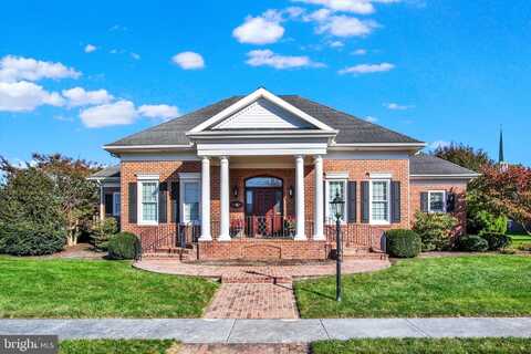 107 OAK STREET, HANOVER, PA 17331