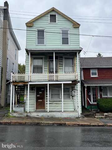 319 W MARKET STREET, WILLIAMSTOWN, PA 17098