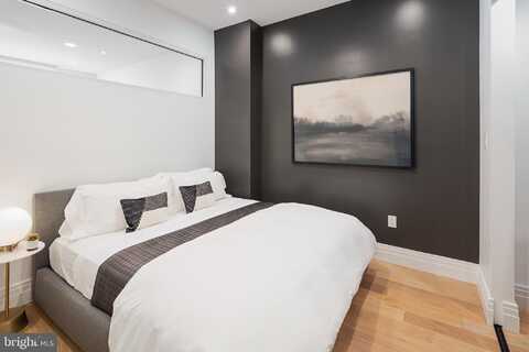 1401 SPRUCE STREET, PHILADELPHIA, PA 19102