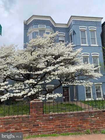 656 12TH STREET NE, WASHINGTON, DC 20002