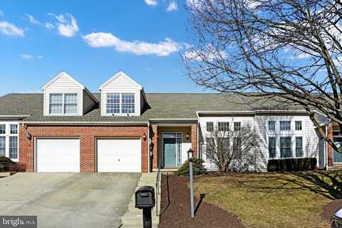 18 ROUND RIDGE ROAD, MECHANICSBURG, PA 17055