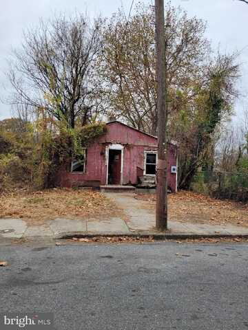 34 CUMBERLAND AVENUE, PENNS GROVE, NJ 08069