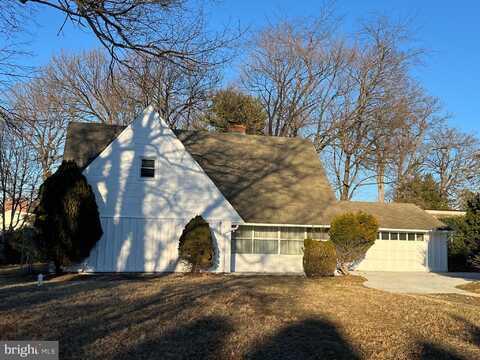 8005 DOUGLAS ROAD, GLENSIDE, PA 19038