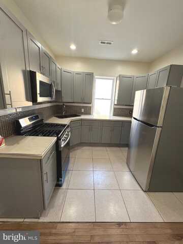 2121 N 20TH STREET, PHILADELPHIA, PA 19121